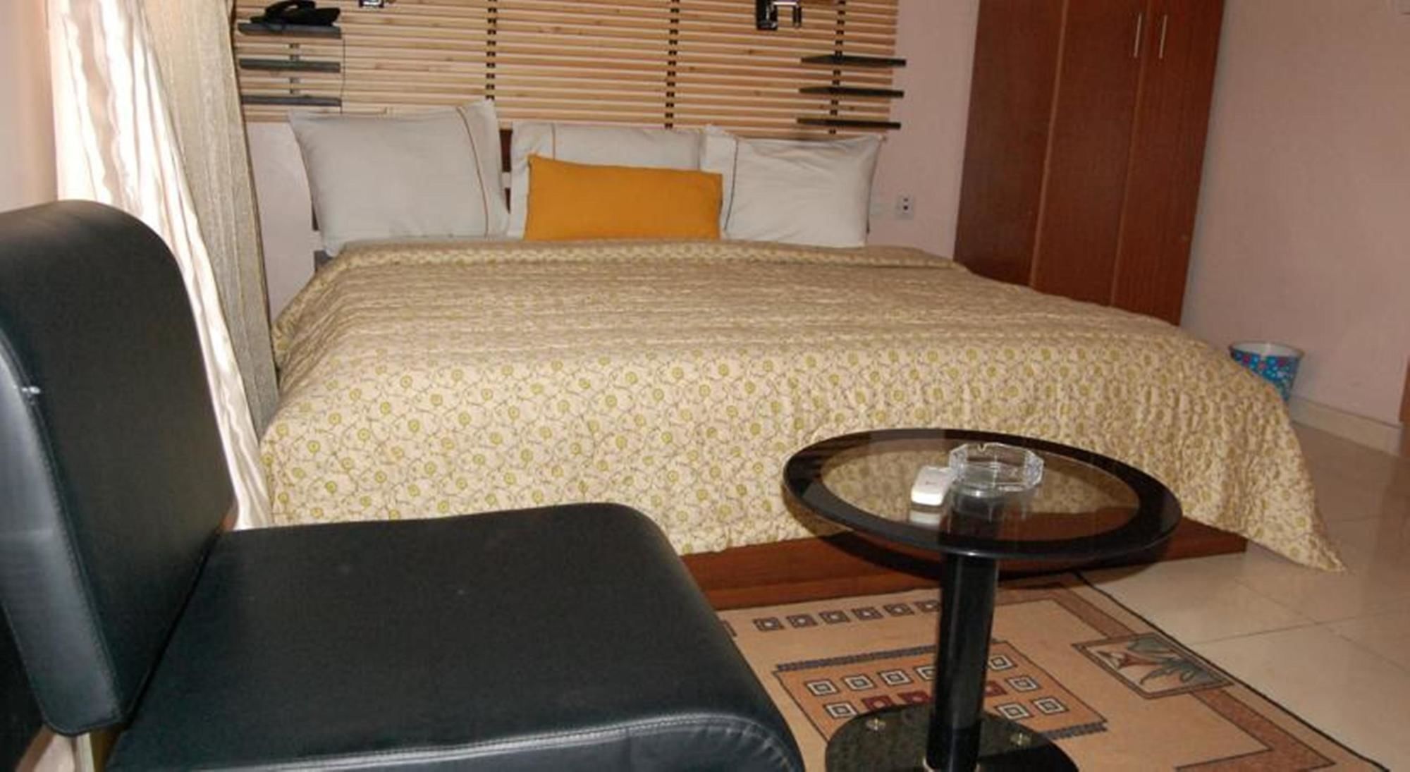 Encore Hotel Lagos Luaran gambar